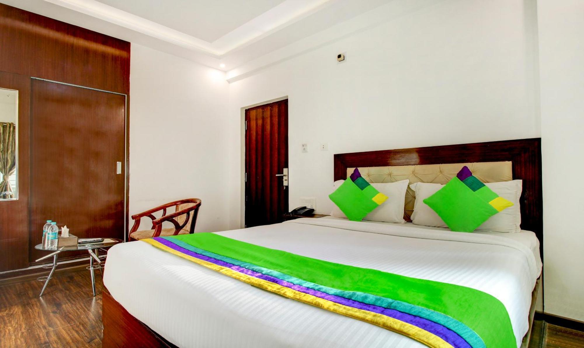 Treebo The Sai Leela Suites R T Nagar Bangalore Exterior foto